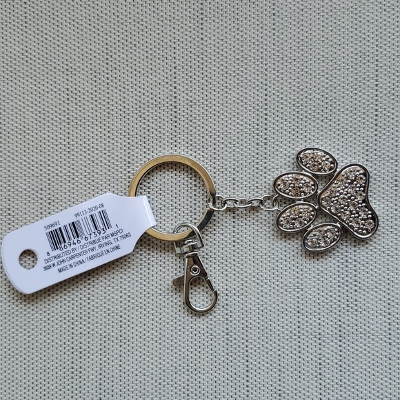 NWT PET KEYCHAIN - Picture 4 of 4